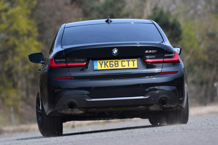  BMW 330i M Sport (G20) 2019 года  (UK) (фото 2 из 15)